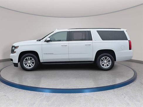 Used 2019 Chevrolet Suburban LT image 9