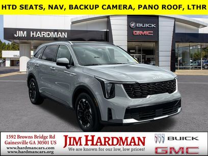 Used 2024 Kia Sorento S w/ Panoramic Sunroof Package