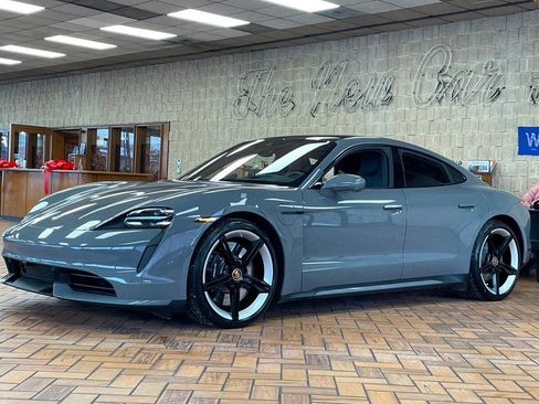 Used 2023 Porsche Taycan Turbo image 5