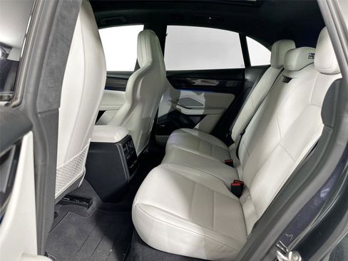 Certified 2024 Porsche Macan Turbo Electric AWD/4WD image 27