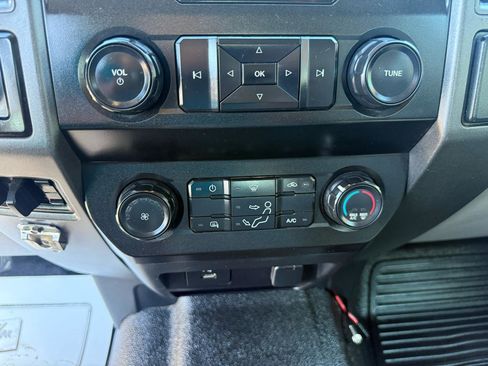 Used 2021 Ford F250 XL w/ Power Equipment Group AWD/4WD image 24