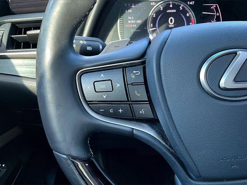 Used 2020 Lexus ES 350 w/ Premium Package image 11