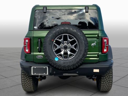 New 2025 Ford Bronco Badlands image 4