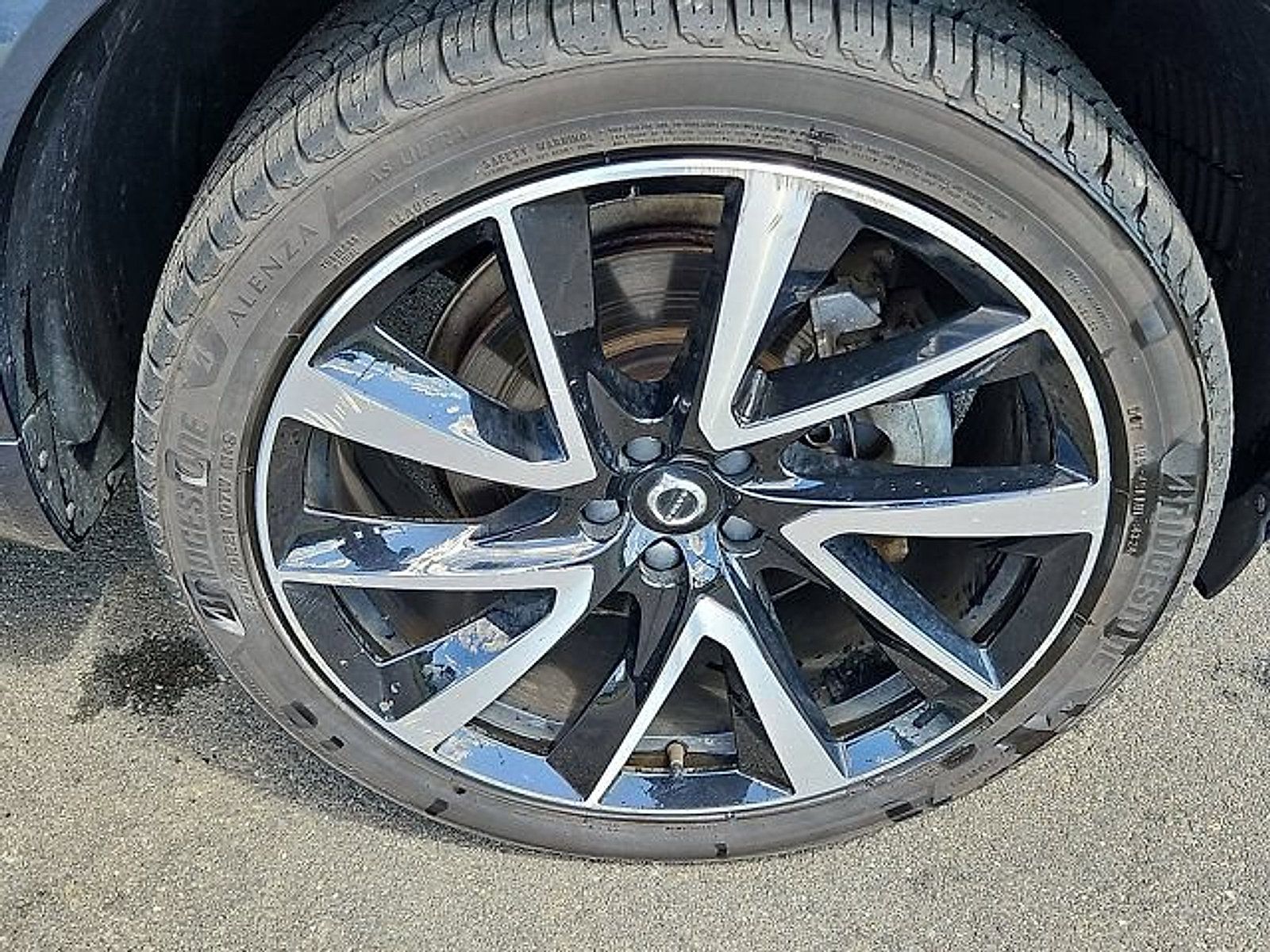 Used 2024 Volvo XC90 B6 Plus w/ Protection Package Premier AWD/4WD image 8