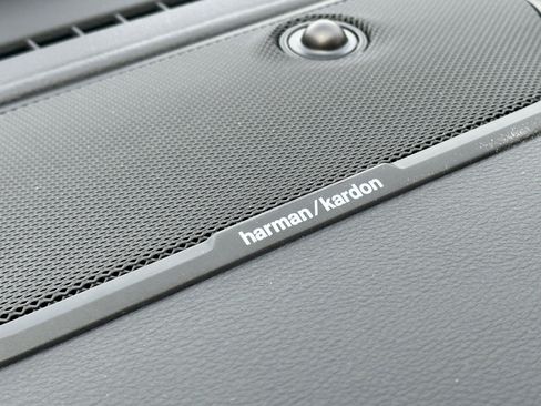 New 2024 RAM 2500 Laramie image 17