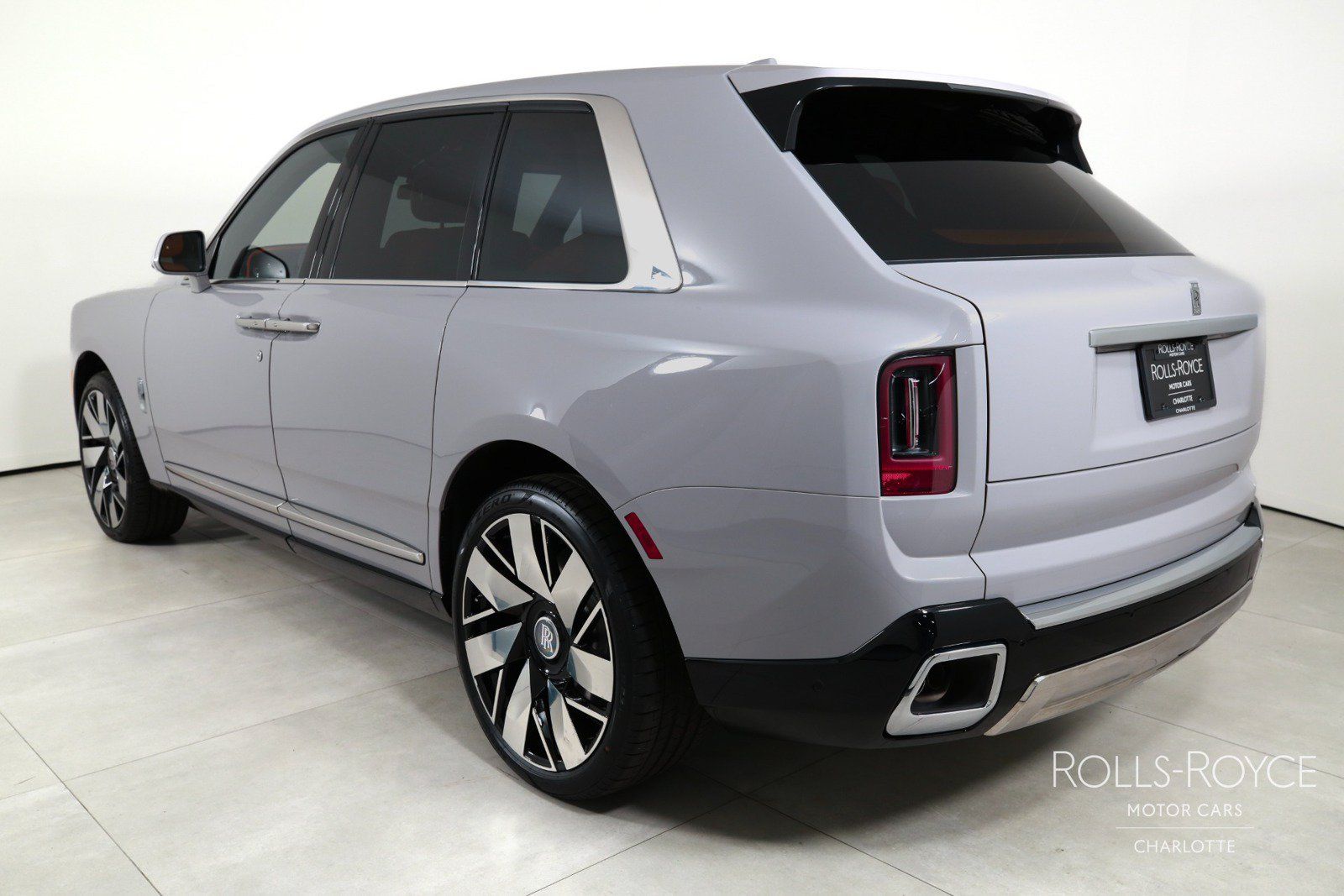 New 2027 Rolls-Royce Cullinan AWD/4WD image 8