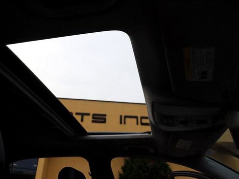 Used 2014 Mercedes-Benz E 350 Sedan image 20