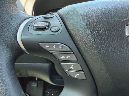 Used 2018 Nissan Pathfinder S FWD image 33