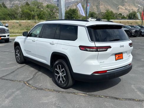 Used 2025 Jeep Grand Cherokee L Limited w/ Luxury Tech Group II AWD/4WD image 12
