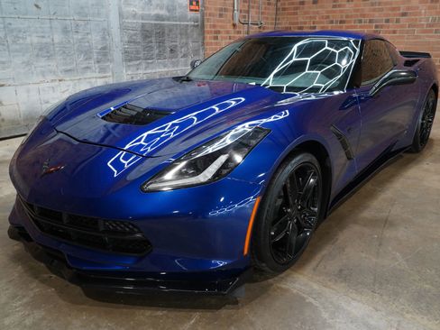 Used 2016 Chevrolet Corvette Stingray Coupe w/ Carbon Flash Badge Package image 20