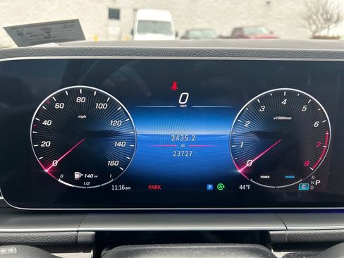 Used 2025 Mercedes-Benz GLE 450 4MATIC image 14