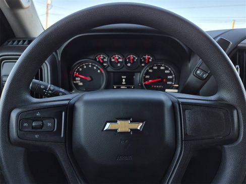 Used 2021 Chevrolet Silverado 1500 Custom image 19
