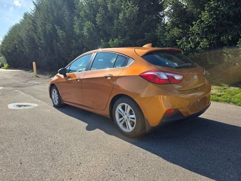 Used 2017 Chevrolet Cruze LT w/ Sun And Sound Package FWD image 2