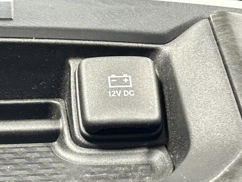 Used 2022 RAM 1500 Big Horn AWD/4WD image 23