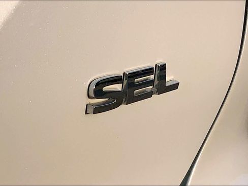 Used 2023 Mitsubishi Outlander SEL image 7
