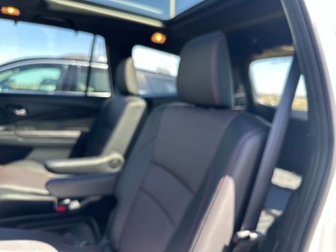 Used 2021 Honda Pilot Black Edition image 25