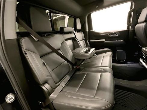Used 2024 Chevrolet Silverado 1500 LTZ w/ LTZ Premium Package AWD/4WD image 24