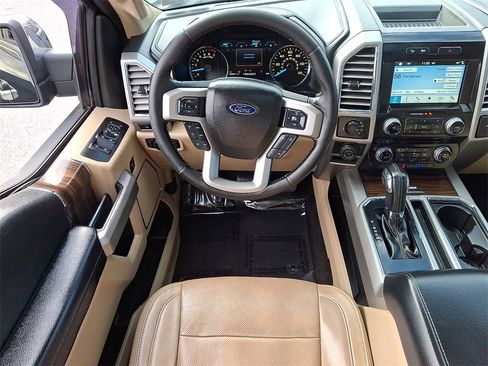 Used 2016 Ford F150 Lariat image 13