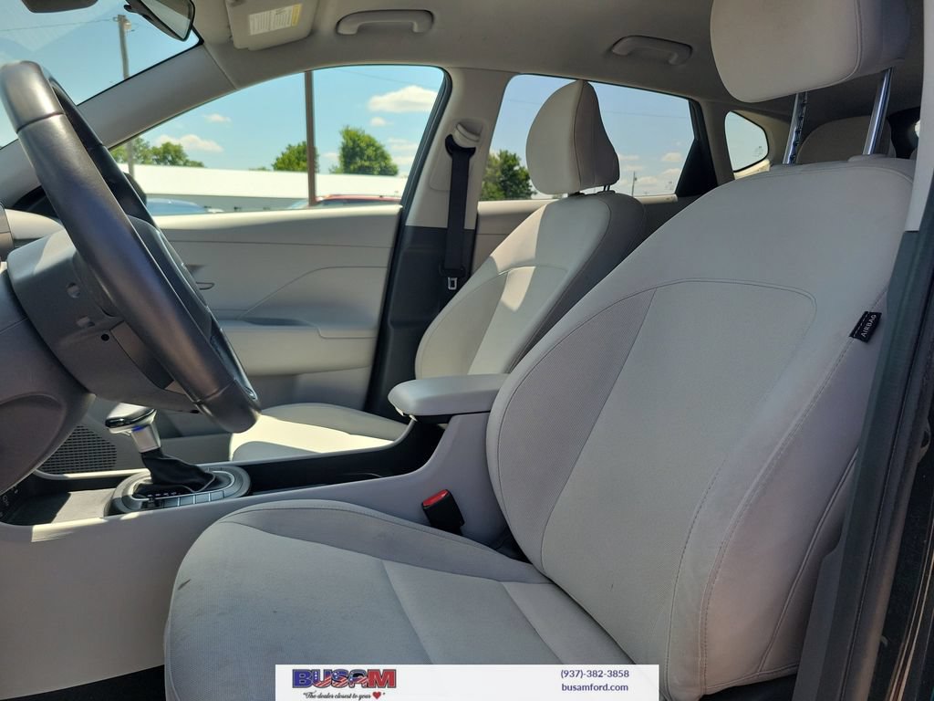 Used 2024 Hyundai Kona SEL FWD image 11