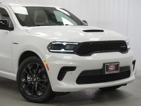 Certified 2023 Dodge Durango R/T w/ Blacktop Package AWD/4WD image 3
