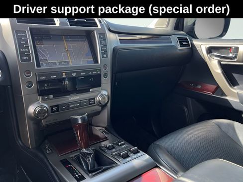 Used 2017 Lexus GX 460 Luxury AWD/4WD image 45