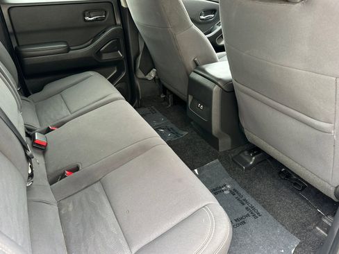 Used 2023 Nissan Frontier SV w/ Tow Package image 18