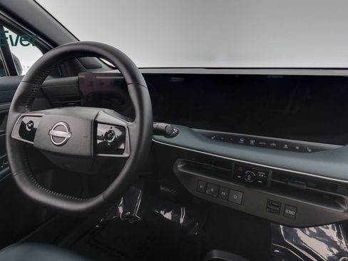 Used 2026 Nissan Leaf SV+ FWD image 25
