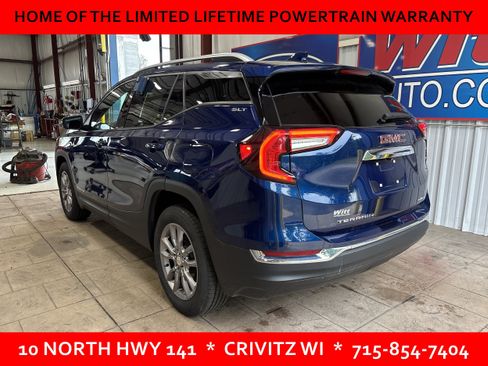 Used 2022 GMC Terrain SLT w/ LPO, Floor Liner Package AWD/4WD image 5