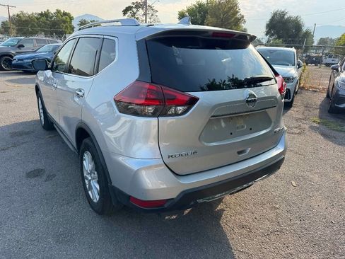 Used 2020 Nissan Rogue S w/ Special Edition Package image 5