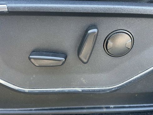 Used 2022 Ford F150 Lariat w/ Max Trailer Tow Package image 21