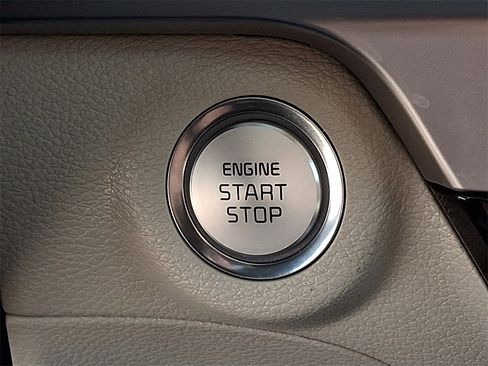 Certified 2024 Kia Telluride S w/ S Sunroof Package image 24