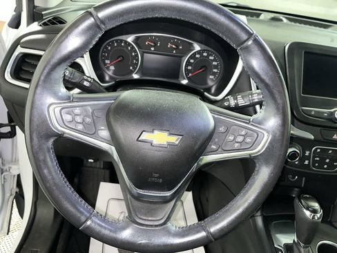 Used 2020 Chevrolet Equinox LT w/ Driver Convenience Package FWD image 16