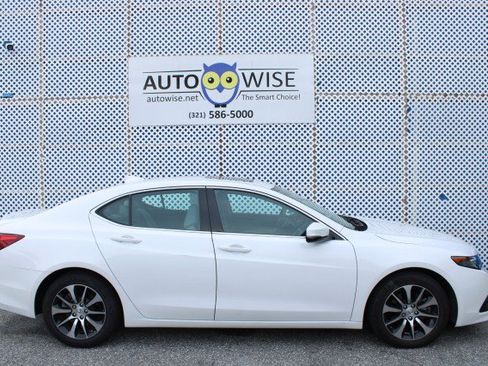 Used 2015 Acura TLX w/ Technology Package FWD image 2