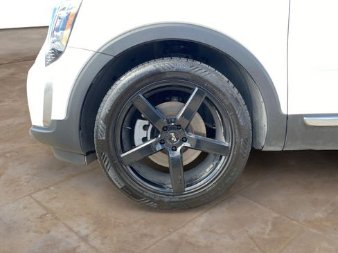 Used 2022 Kia Telluride S image 31
