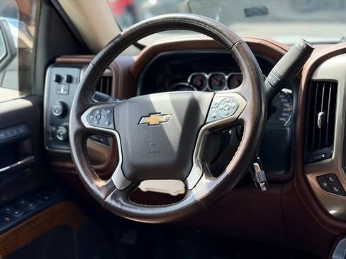 Used 2018 Chevrolet Silverado 1500 High Country AWD/4WD image 22