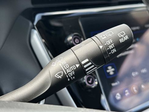 Certified 2023 Chevrolet Bolt EUV Premier w/ Sun & Sound Package FWD image 22