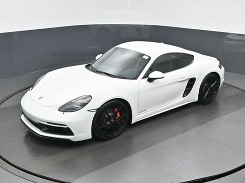 Used 2019 Porsche 718 Cayman GTS RWD image 14