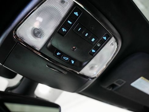 Used 2018 Jeep Grand Cherokee Trackhawk AWD/4WD image 24