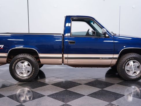 Used 1993 Chevrolet Silverado 1500 4x4 Regular Cab image 12