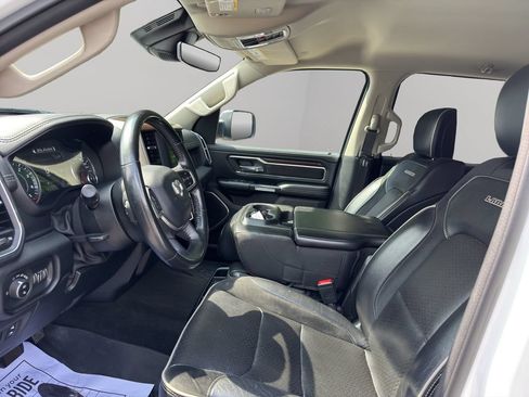 Used 2022 RAM 1500 Laramie AWD/4WD image 4