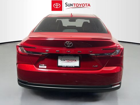 Used 2025 Toyota Camry LE w/ Convenience Package FWD image 5