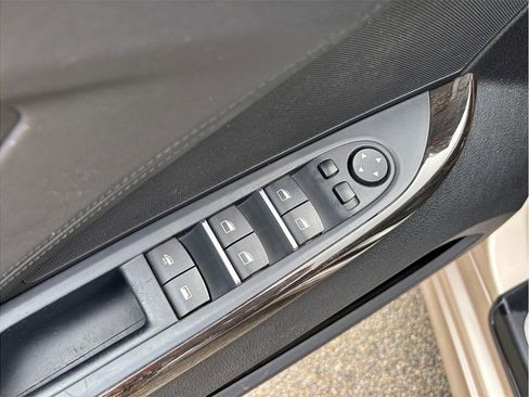 Used 2012 BMW 650i Convertible image 24