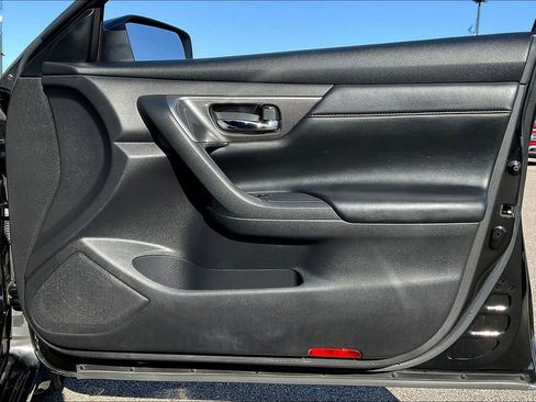 Used 2015 Nissan Altima 2.5 SL w/ Moonroof Package image 24