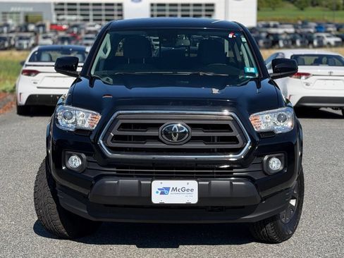 Used 2022 Toyota Tacoma SR5 AWD/4WD image 2