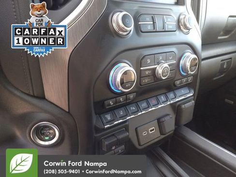 Used 2022 GMC Sierra 3500 Denali w/ Denali Ultimate Package image 17