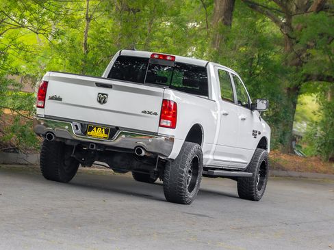 Used 2019 RAM 1500 Big Horn AWD/4WD image 48