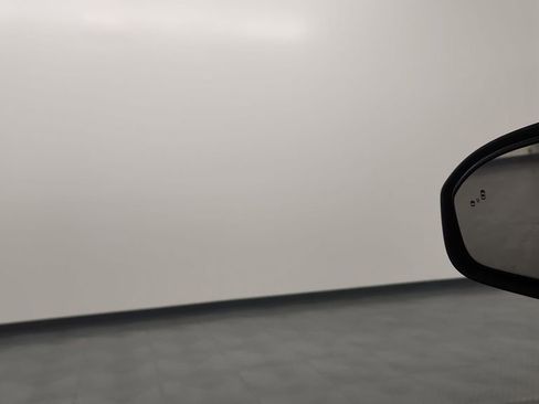 Used 2020 Ford Fusion SE image 11