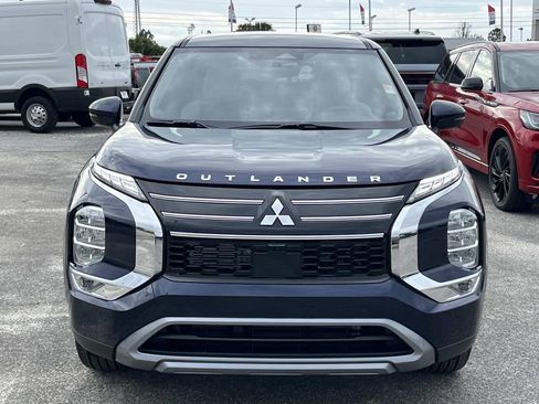 New 2026 Mitsubishi Outlander SE image 8