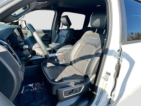 Used 2024 RAM 1500 Laramie image 22