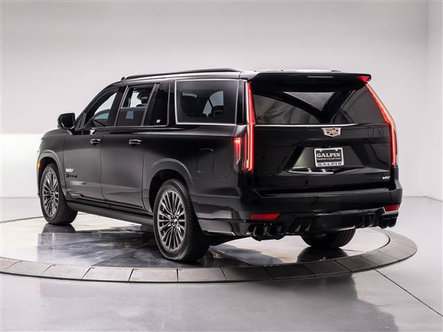 Used 2023 Cadillac Escalade ESV V w/ Heavy-Duty Trailer Package AWD/4WD image 11
